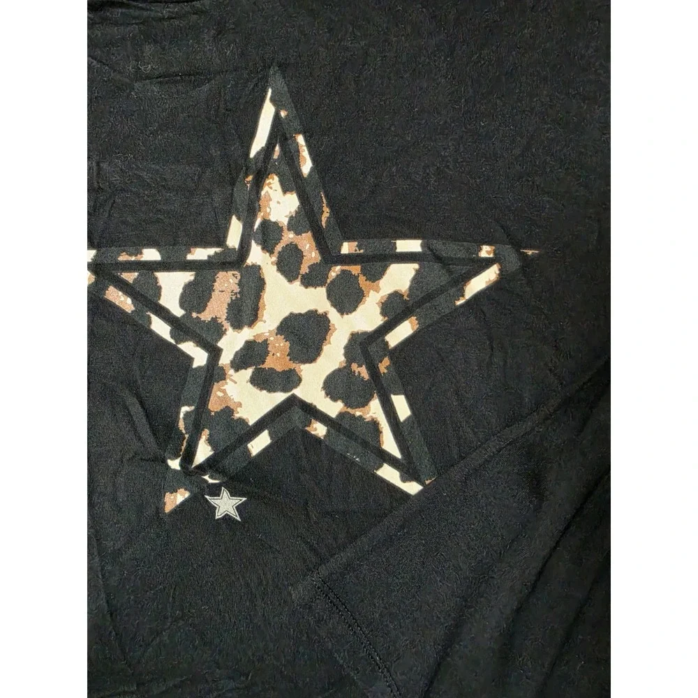 NWT Dallas Cowboys Women's GIFT Leopard Print L/S Cropped Black hoodie LARGE